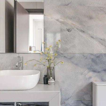 De Famelia Villa Mousata