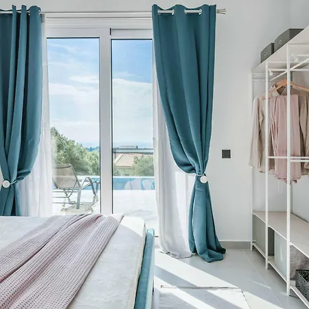 Villa De Famelia Mousata